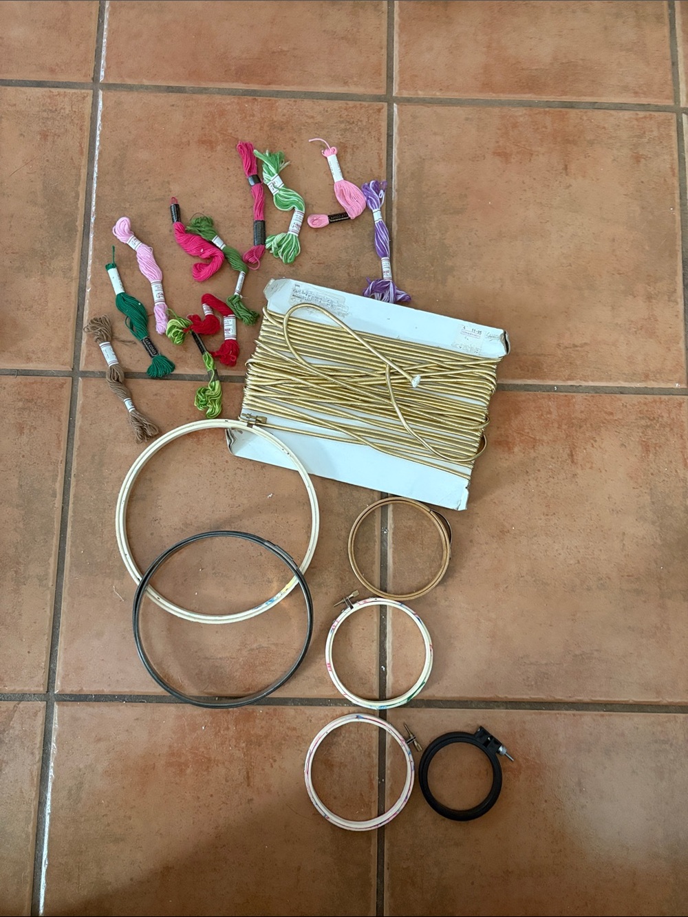 “Bundle” Mixed Embroidery Hoops & Floss Bundle - Gold, Black, Pink, Green